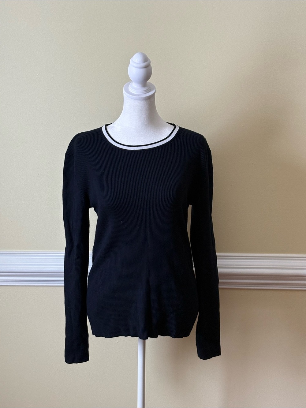 Michael Kors Navy Long Sleeve Ribbed Knit Top with White Neck Trim